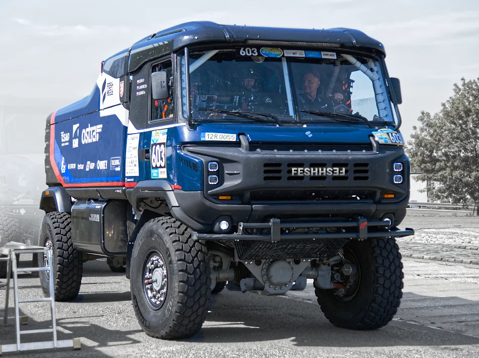 FESH FESH – FF7 Race truck